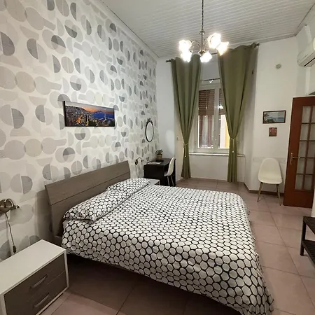 Trimarchi House *