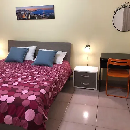 Trimarchi House Apartment Neapel