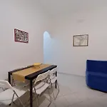 Trimarchi House Неаполь