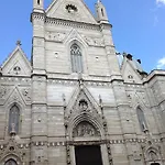 Trimarchi House Неаполь