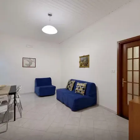 Trimarchi House Neapol