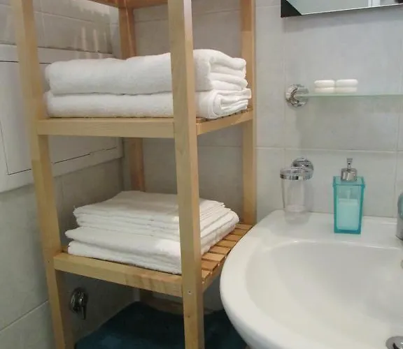 아파트 Trimarchi House *